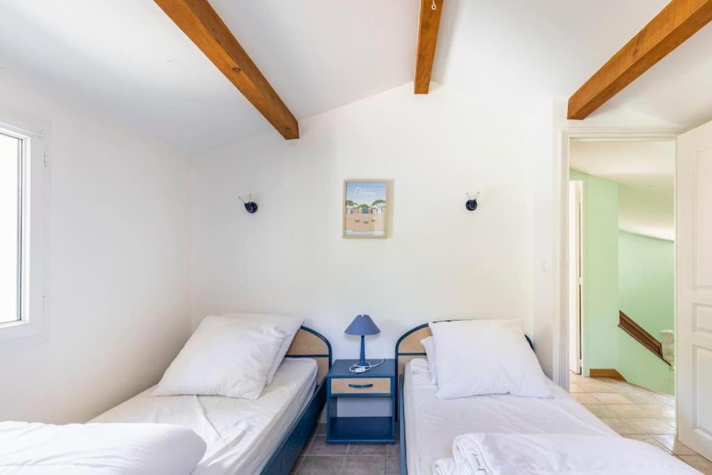 La Maison Des Epinouses, 4 Chambres A 450M De La Plage De Chaucre Сен-Жорж-д'Олерон Екстериор снимка